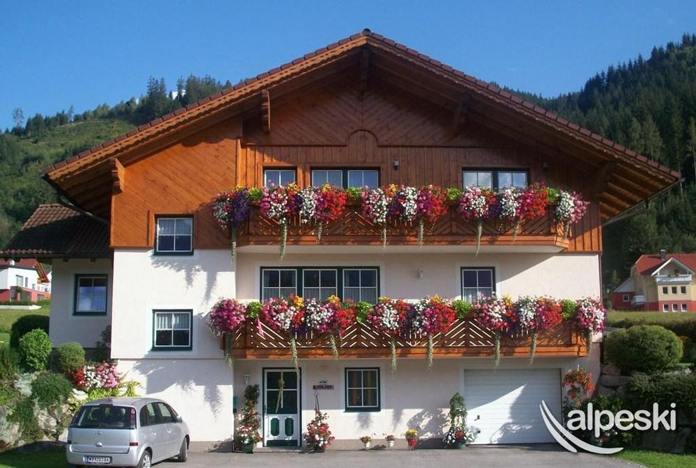 Haus Herbert Moser, SchladmingDachstein, Austria Alpeski